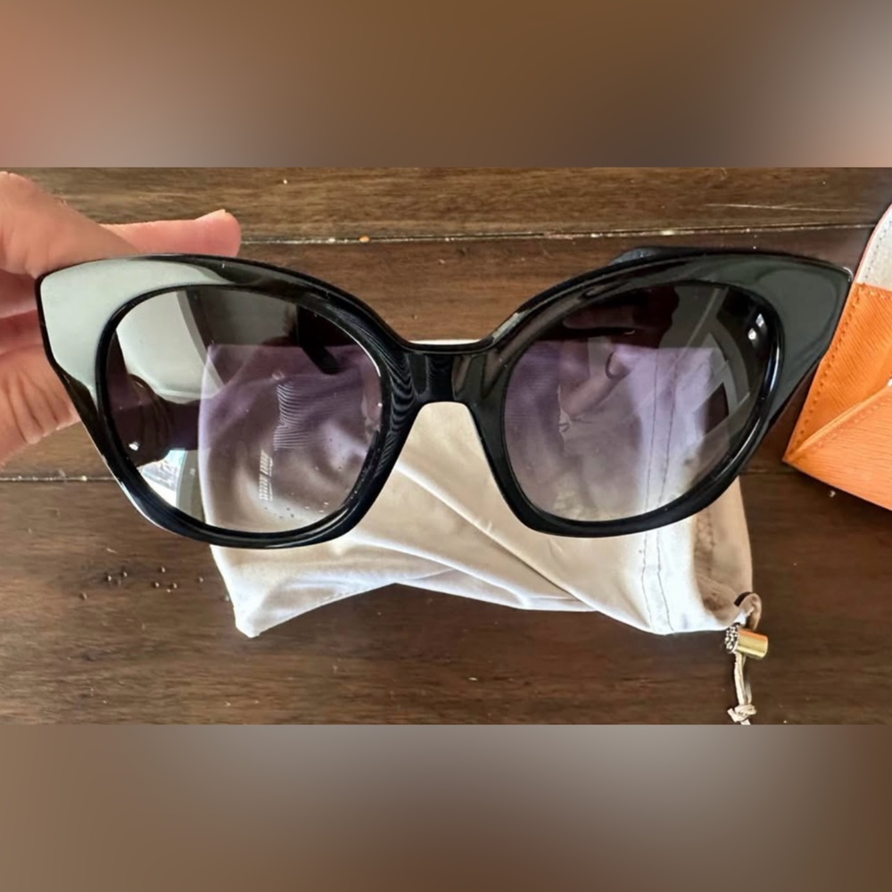 Tory Burch Black Sunglasses